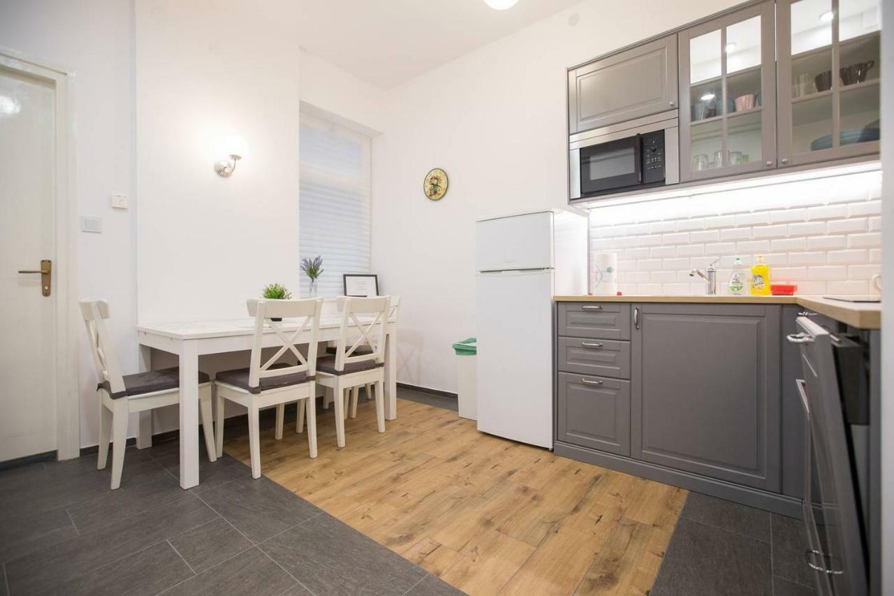Oberiter Apartments - Center Of Zagreb, Fast Wifi, Ac, Kitchen, Parking Exterior foto